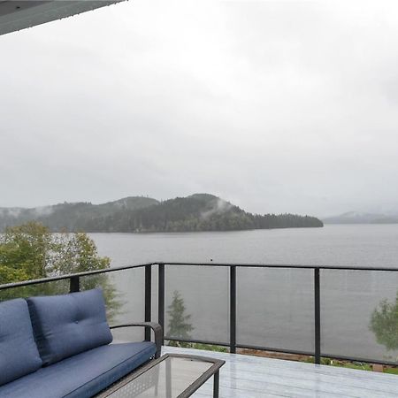 The Oceanfront Inn On Stephens Bay Coal Harbour Εξωτερικό φωτογραφία