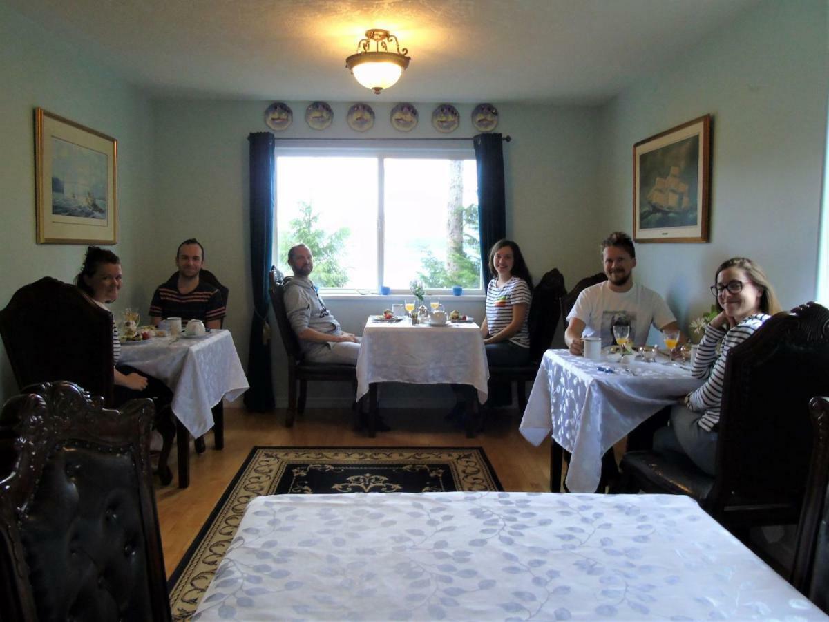 The Oceanfront Inn On Stephens Bay Coal Harbour Εξωτερικό φωτογραφία